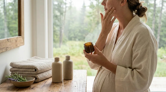 Skinimalism Schwangerschaft: Weniger Pflege, mehr Ruhe