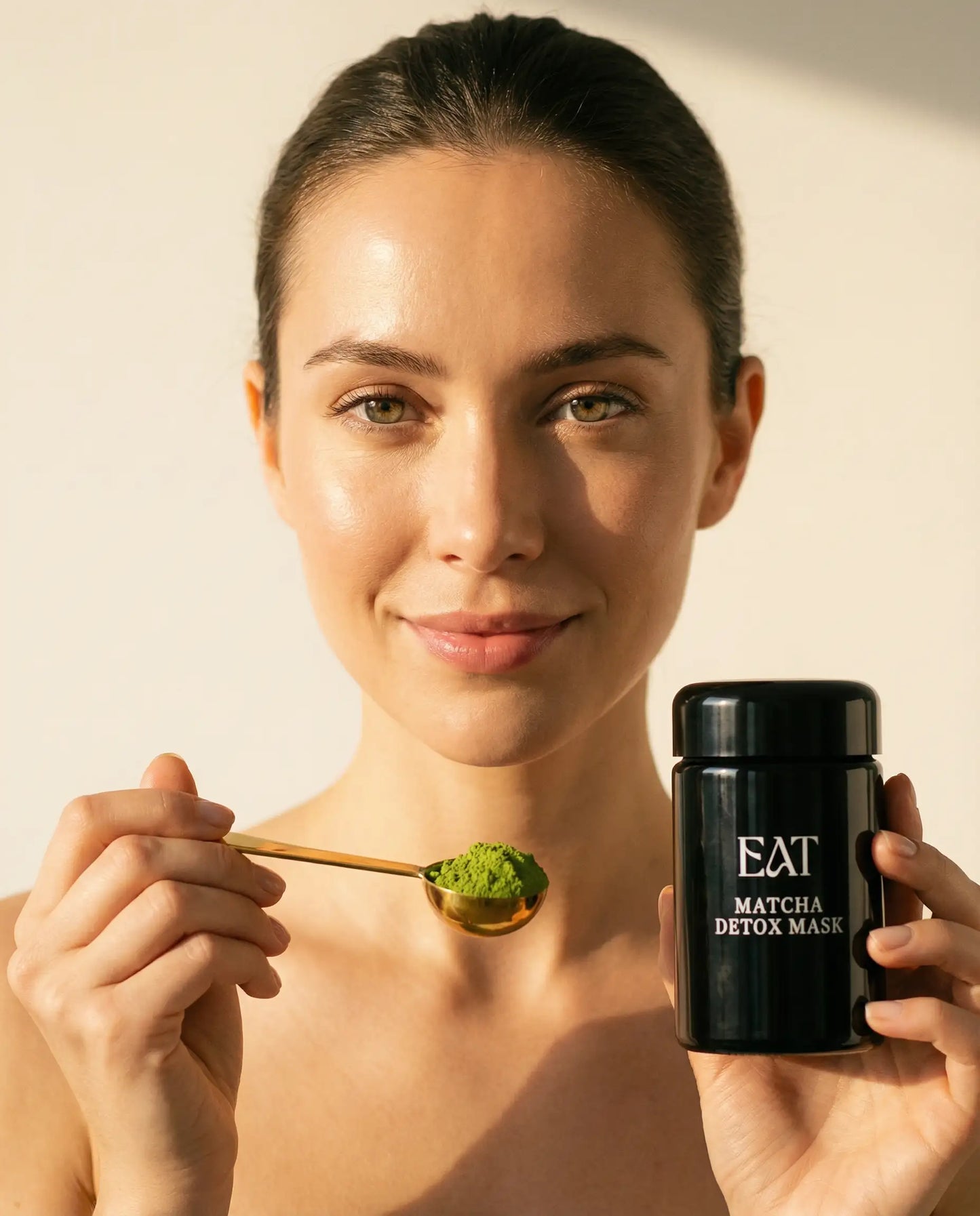 Bio matcha detox mask im Glas – loffel